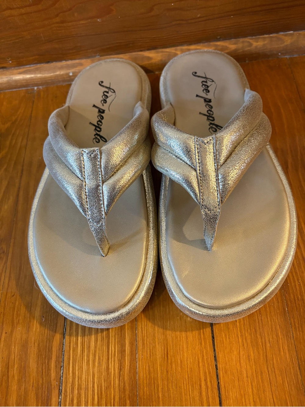 Free People Gold  Metallic Padded Thong Sandals -size 38.5 / 8.5